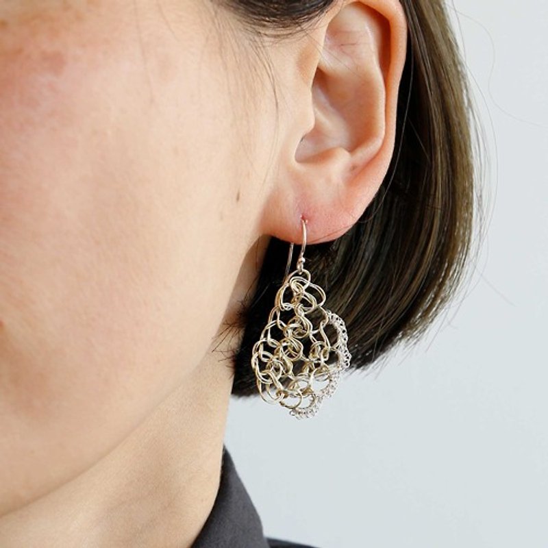 Hane Earrings - 耳环/耳夹 - 其他金属 银色