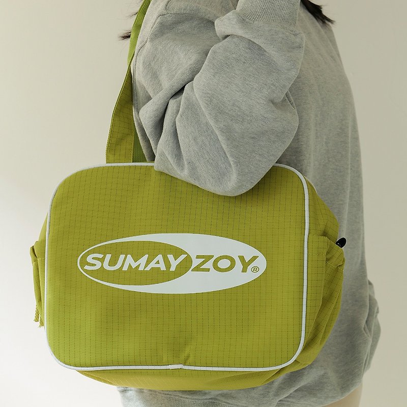 大容量運動風斜挎包 手提包/手挽包/側背包/斜背包 防泼水 蘋果绿 - 零钱包 - 聚酯纤维 绿色