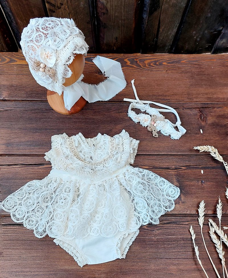 Newborn boho lace set, baby girl gown, boho headband, Newborn photography props - 婴儿饰品 - 棉．麻 白色