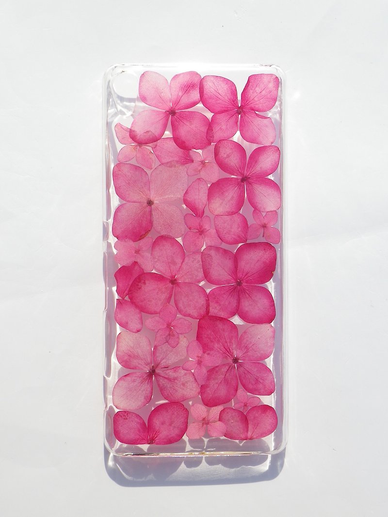 Anny's workshop手作押花手机保护壳，适用于Sony Xperia XA, 浪漫粉色绣球花 (现货) - 手机壳/手机套 - 塑料 粉红色