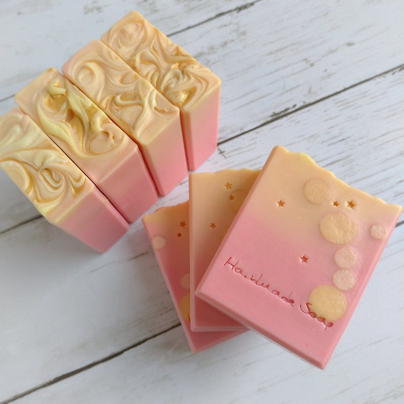粉红泡泡手工皂 - 肥皂/手工皂 - 其他材质 粉红色