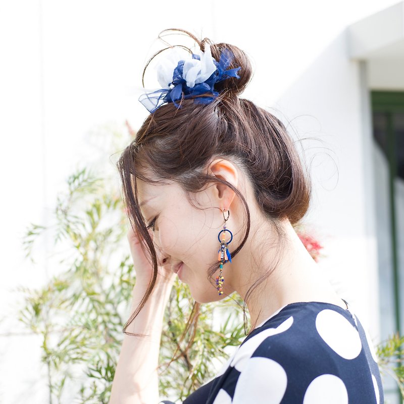 mini || マリン || 彩る咲き編みシュシュ - 发饰 - 其他材质 蓝色