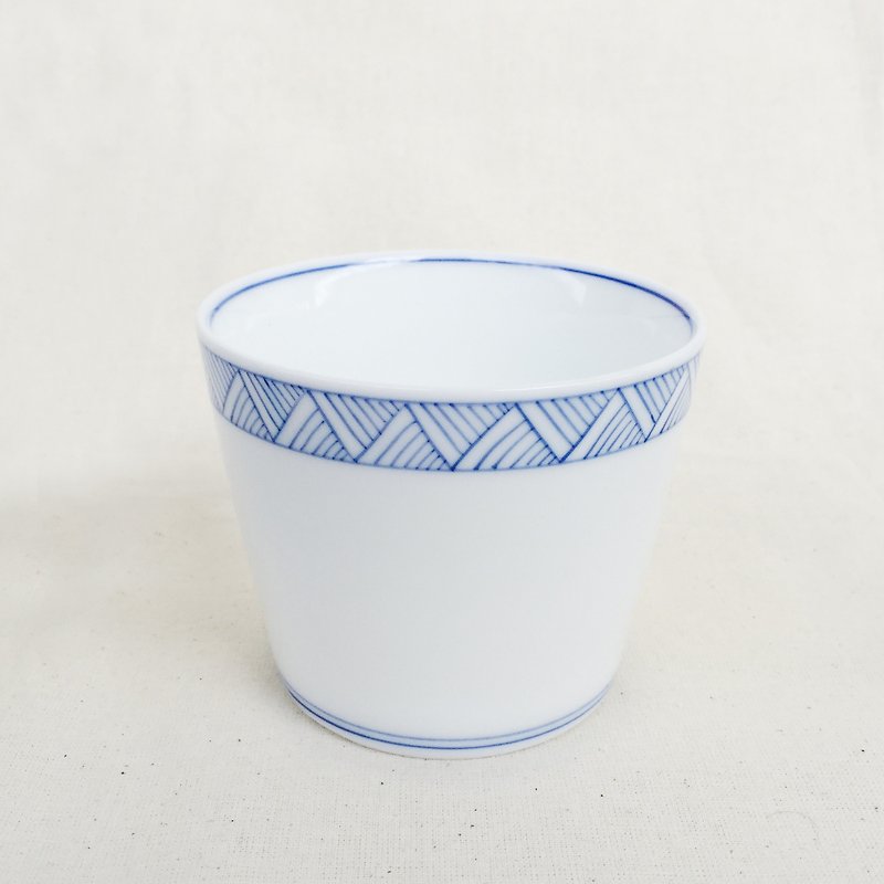 手作青花瓷茶杯（条纹边） - 茶具/茶杯 - 瓷 蓝色