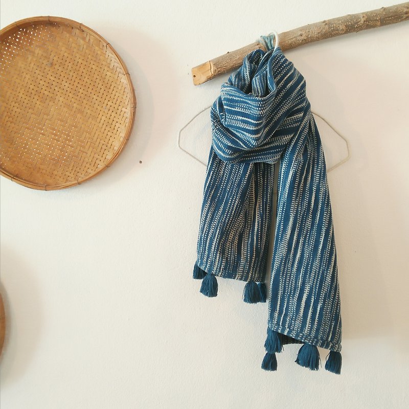 まだら模様 ショール / 藍とナチュラルホワイト / 草木染め 手織り - 围巾/披肩 - 棉．麻 蓝色