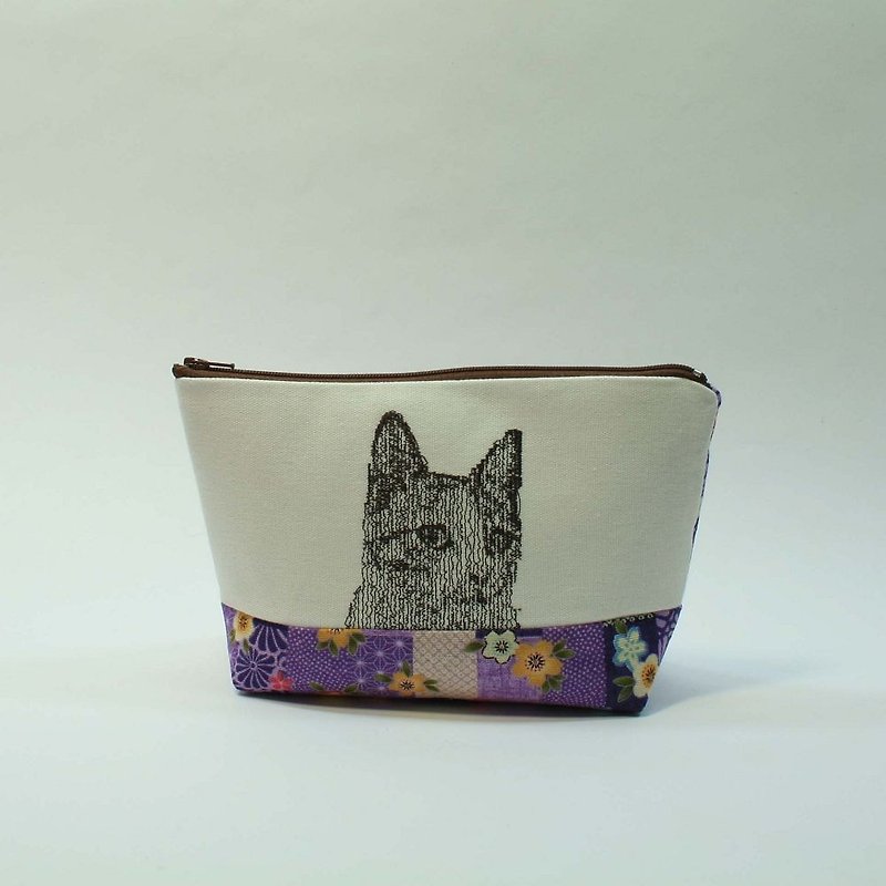 刺绣 化妆包10-猫 - 化妆包/杂物包 - 棉．麻 紫色