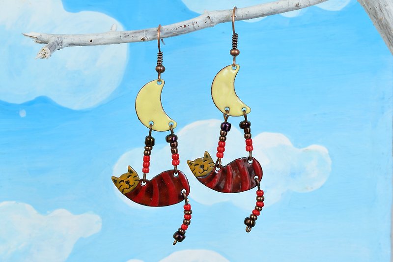 Jerwelry, Earrings, Enamel, Enamel Earrings, Cat Earrings, Enamel Jewelry, Red, Cat Jewelry, Cat Shaped Earrings, Boho Earrings, Enameled Earrings, Moon, Moon Earrings, Cat Enamel, - 耳环/耳夹 - 纸 红色