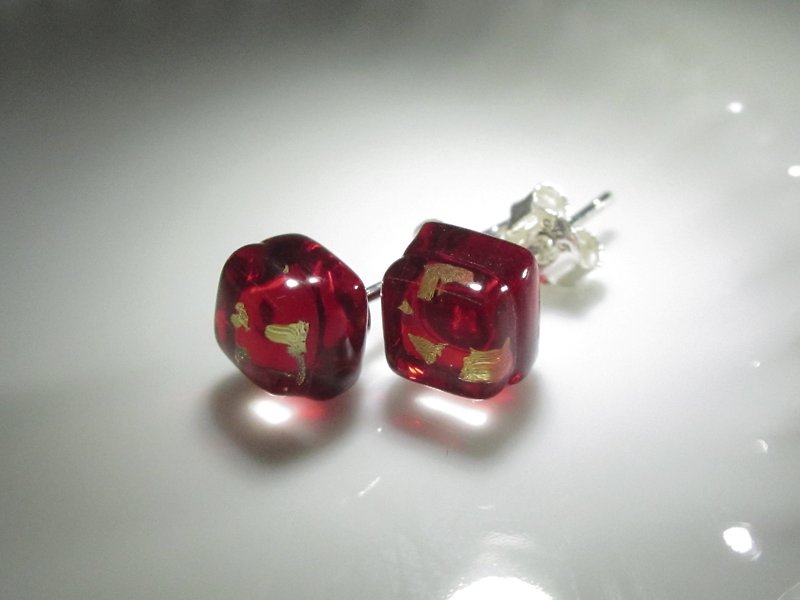 ×| 金箔系列 |× 琉璃耳环- STU火辣红-[]型 - 耳环/耳夹 - 玻璃 红色
