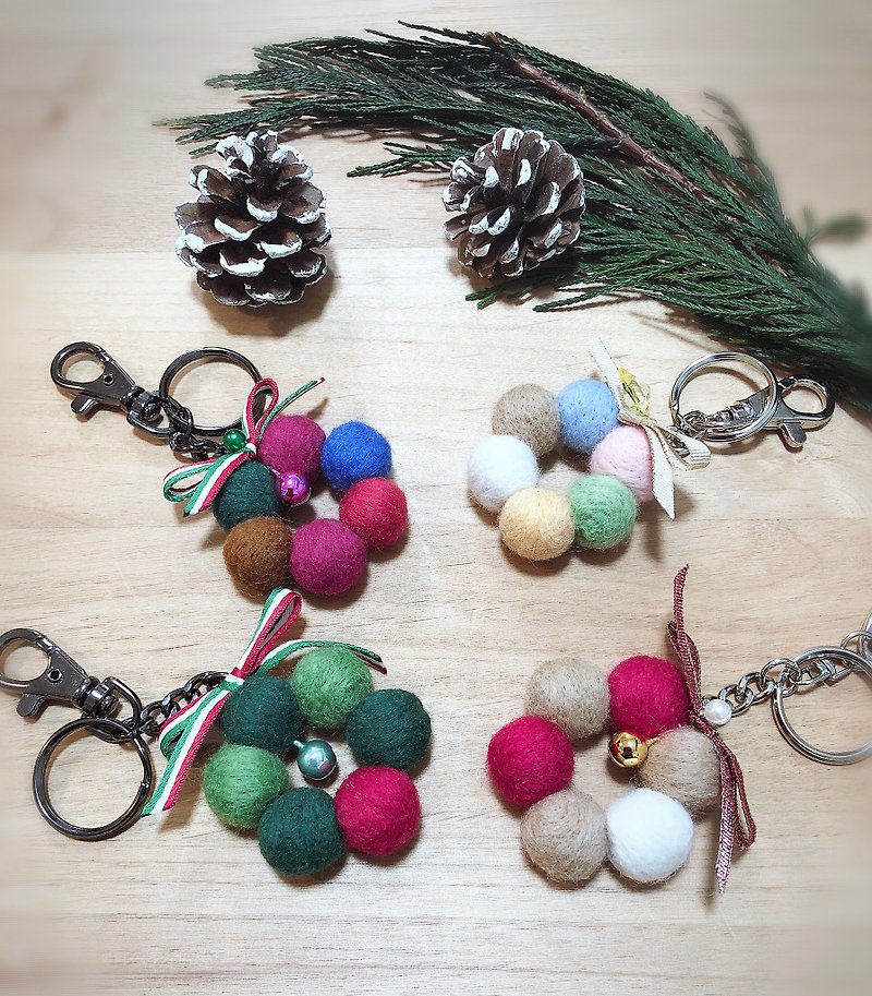 钥匙吊饰-羊毛毡花圈球 - 钥匙链/钥匙包 - 羊毛 多色