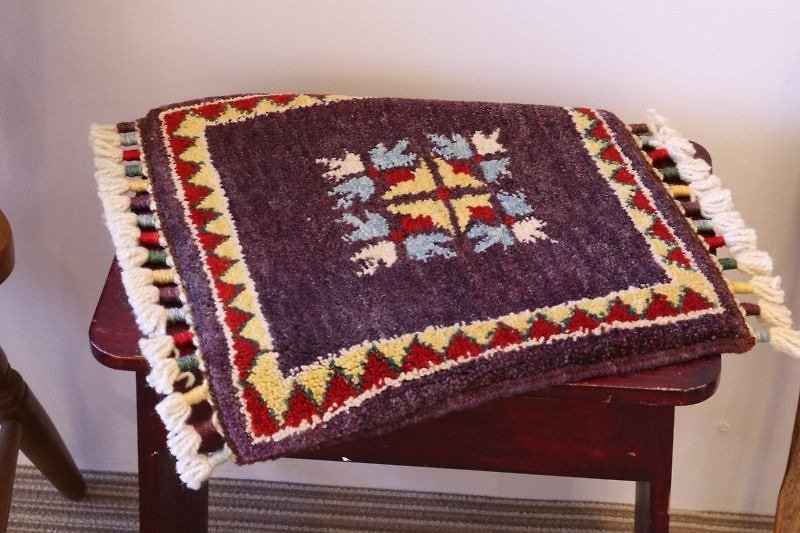 ダークパープル 手織り 絨毯 座布団サイズ 羊毛&草木染め - 被子/毛毯 - 其他材质 紫色