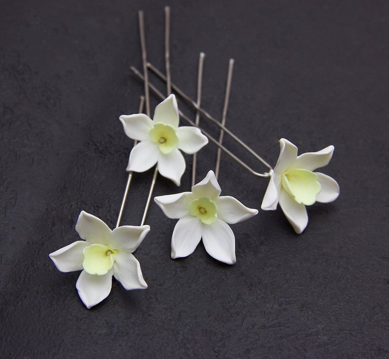 Floral wedding hair pins, Vanilla flower hair pins, Bridal Hair Pins - 发饰 - 粘土 