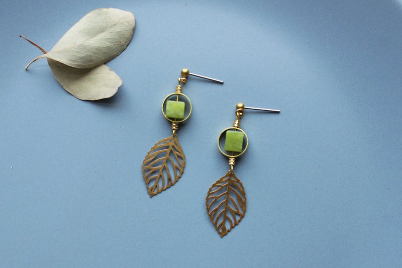 金叶 橄榄玉 -耳环 耳针 耳夹 - 耳环/耳夹 - 其他金属 绿色