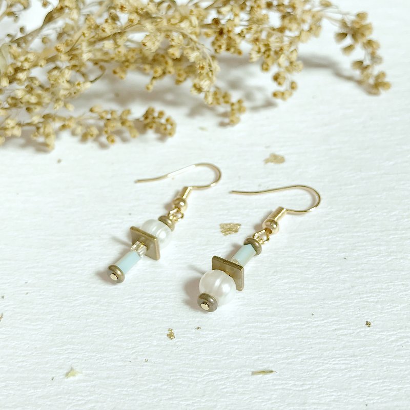 天然珍珠黄铜耳环 天蓝水晶 可改耳夹 圣诞礼物 - 耳环/耳夹 - 其他金属 金色