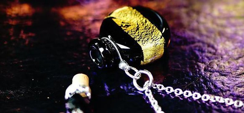 香水瓶ペンダント / ラウンド・ブラック(金箔) - 项链 - 其他金属 