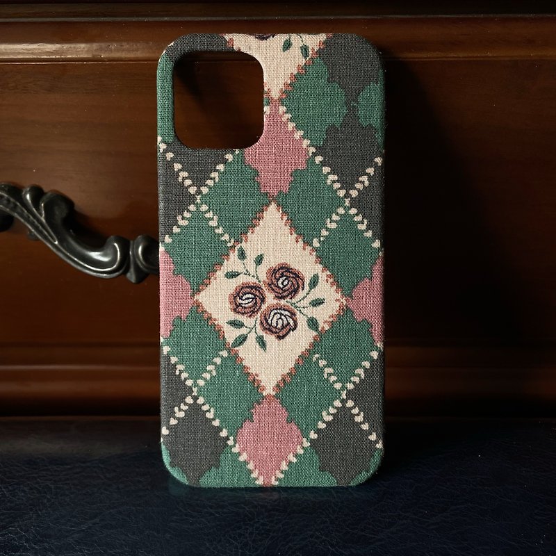 复古玫瑰花格纹布艺 手工做 布面 iPhone手机壳 可客製 - 手机壳/手机套 - 棉．麻 绿色