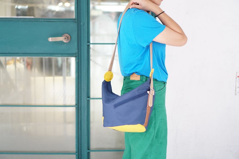 Bucket bag 3 way bag navy colour - 侧背包/斜挎包 - 塑料 蓝色