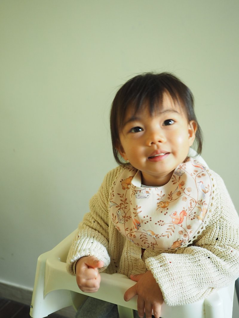 弥月礼盒 手作韩国布料 原野动物图案 婴儿小孩围巾 围兜 - 围嘴/口水巾 - 棉．麻 多色