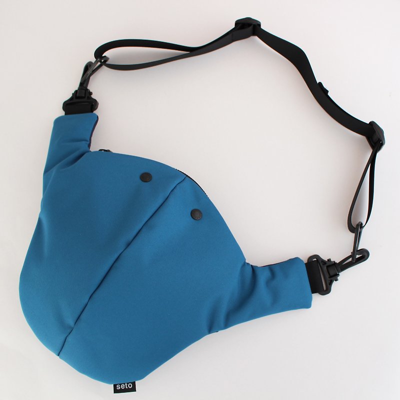 The creature bag　Large　Otona-sagari　Blue  Navy - 侧背包/斜挎包 - 聚酯纤维 蓝色