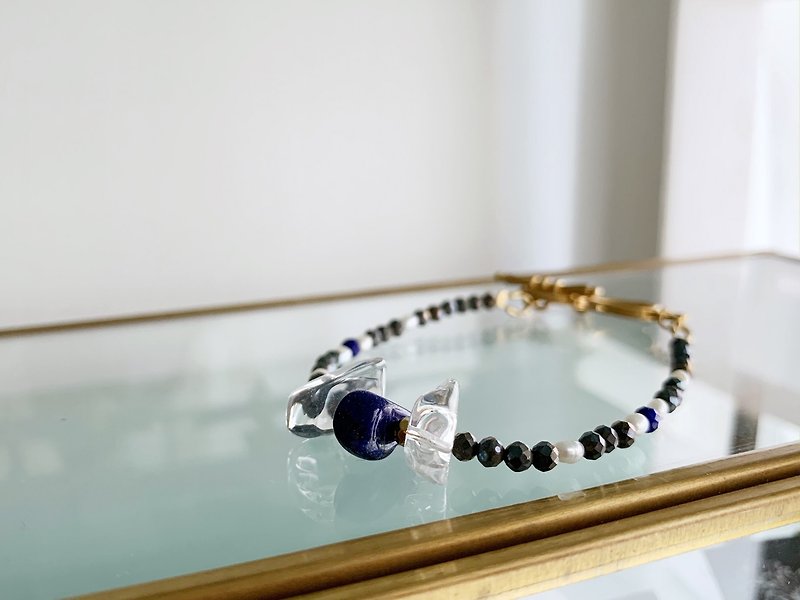 幸運のラピスラズリと輝きを惹き立てる天然石ブレスレット - 手链/手环 - 半宝石 蓝色