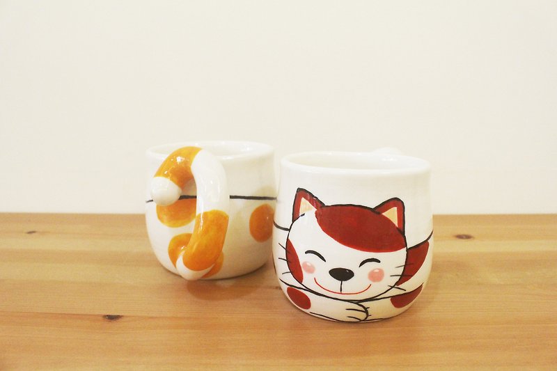 手工捏制造型猫尾马克杯 ----红色小花猫（单件） - 咖啡杯/马克杯 - 其他材质 多色
