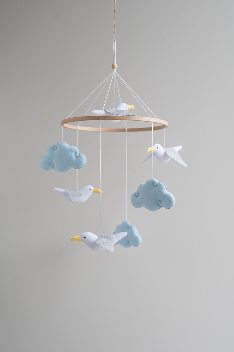 Seagull mobile, ocean nursery decor, naitucal baby shower - 玩具/玩偶 - 环保材料 多色