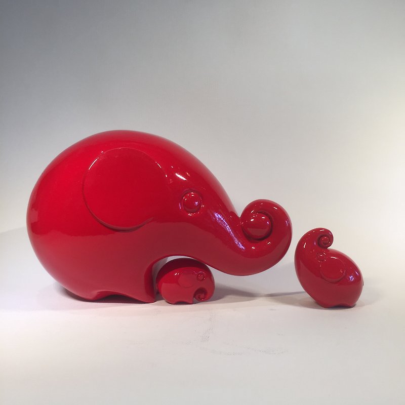 Elephant sculpture - 玩偶/公仔 - 树脂 红色