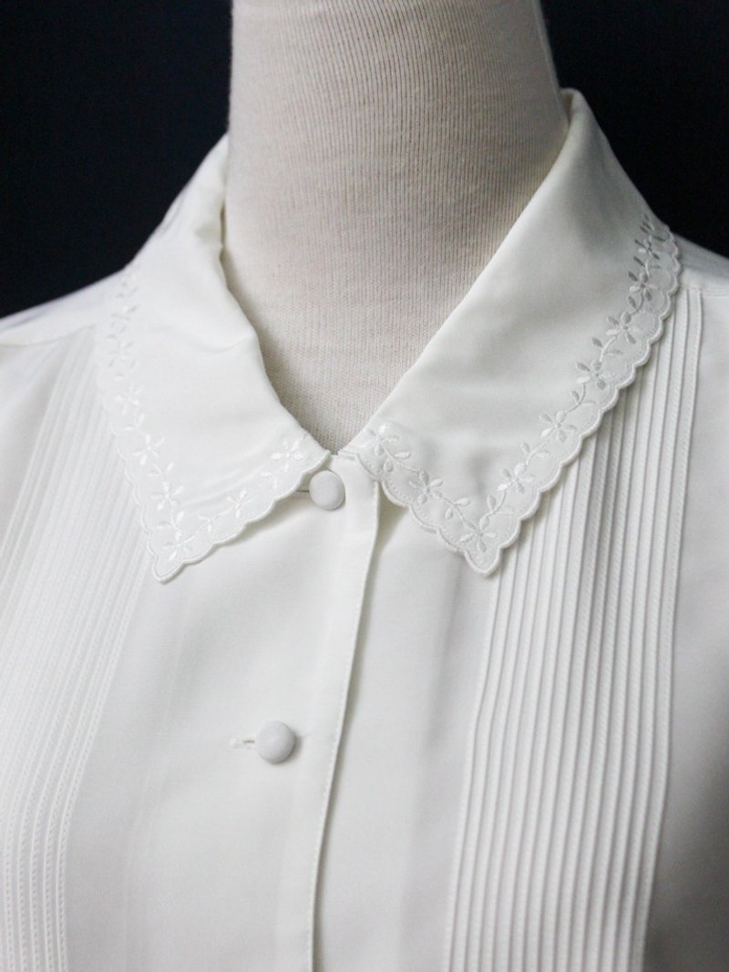 【RE0407T1958】森林系复古典雅蕾丝翻领白色古着衬衫 - 女装衬衫 - 聚酯纤维 白色