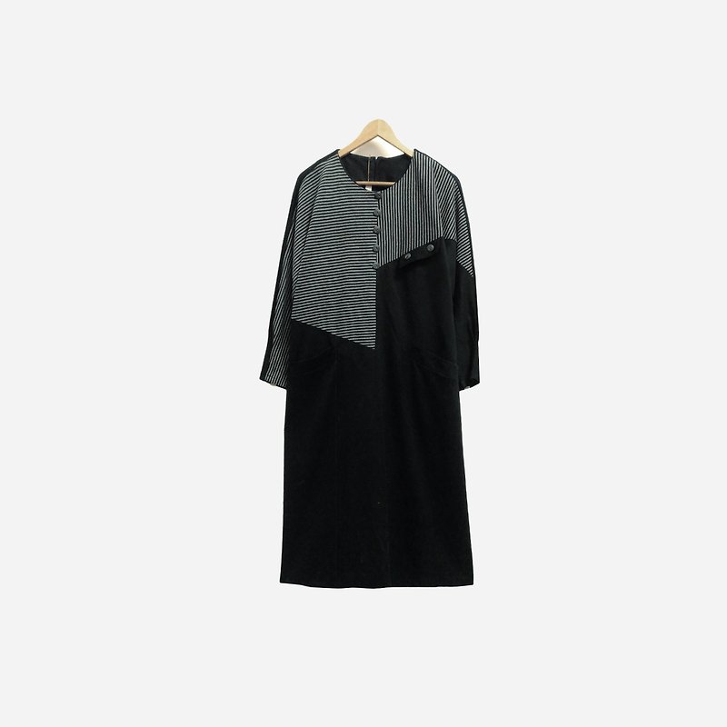 脱臼古着 / 线条几何双口袋洋装  no.394 vintage - 洋装/连衣裙 - 聚酯纤维 黑色
