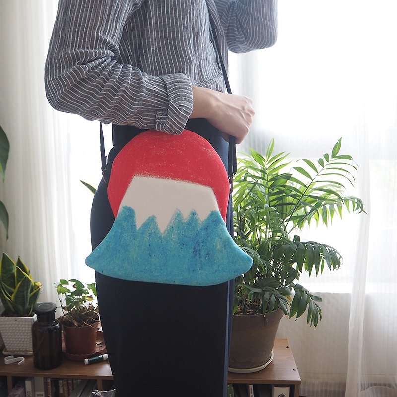 一座富士山手拿包斜跨包出行必备特别定制款冰凉夏日款 - 手拿包 - 棉．麻 蓝色