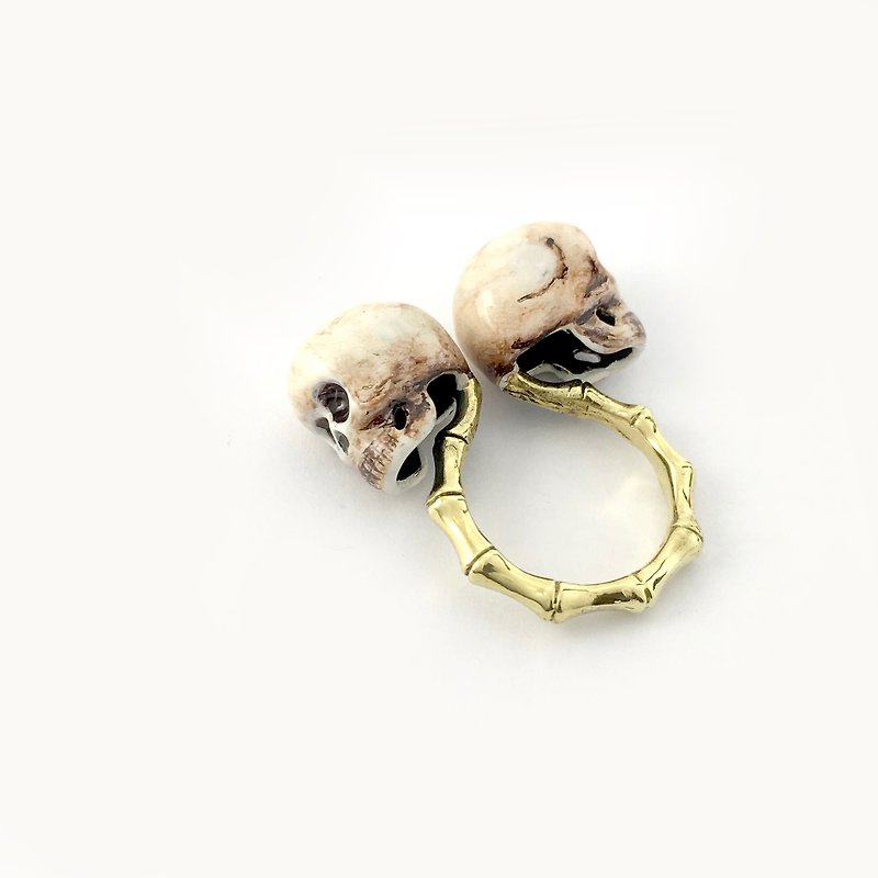 Zodiac Twins skull ring is for Gemini in Brass and Realistic color ,Rocker jewelry ,Skull jewelry,Biker jewelry - 戒指 - 其他金属 金色