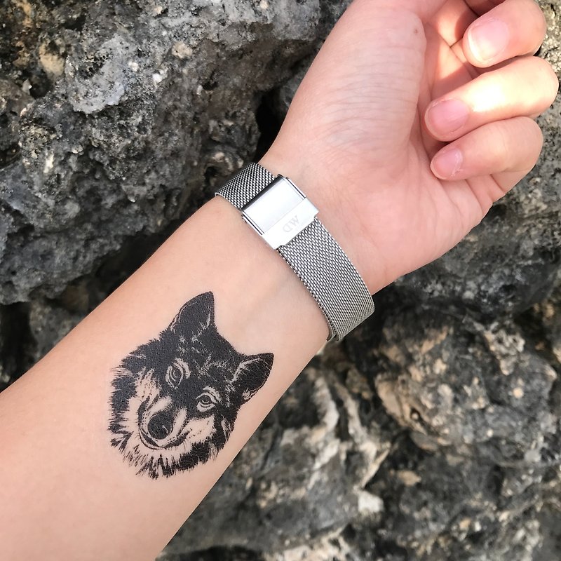 OhMyTat 手腕位置柴狼动物刺青图案纹身贴纸 (2枚) - 纹身贴 - 纸 黑色