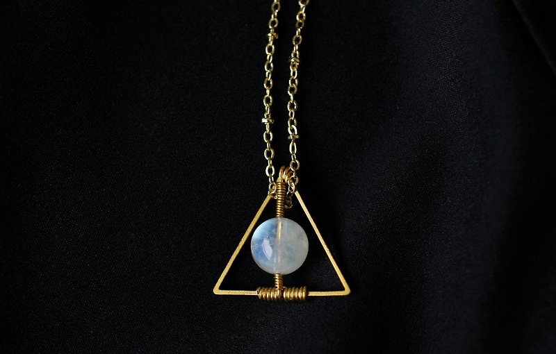 MYTH: 三角几何印度6A冰种月亮石颈链 - 项链 - 宝石 白色