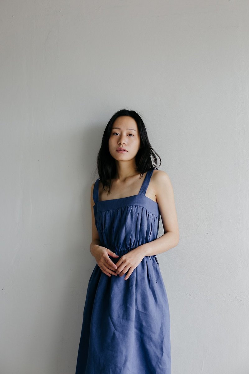【Off-Season Sales】Linen Overalls Dress in Dove Blue - 洋装/连衣裙 - 棉．麻 蓝色