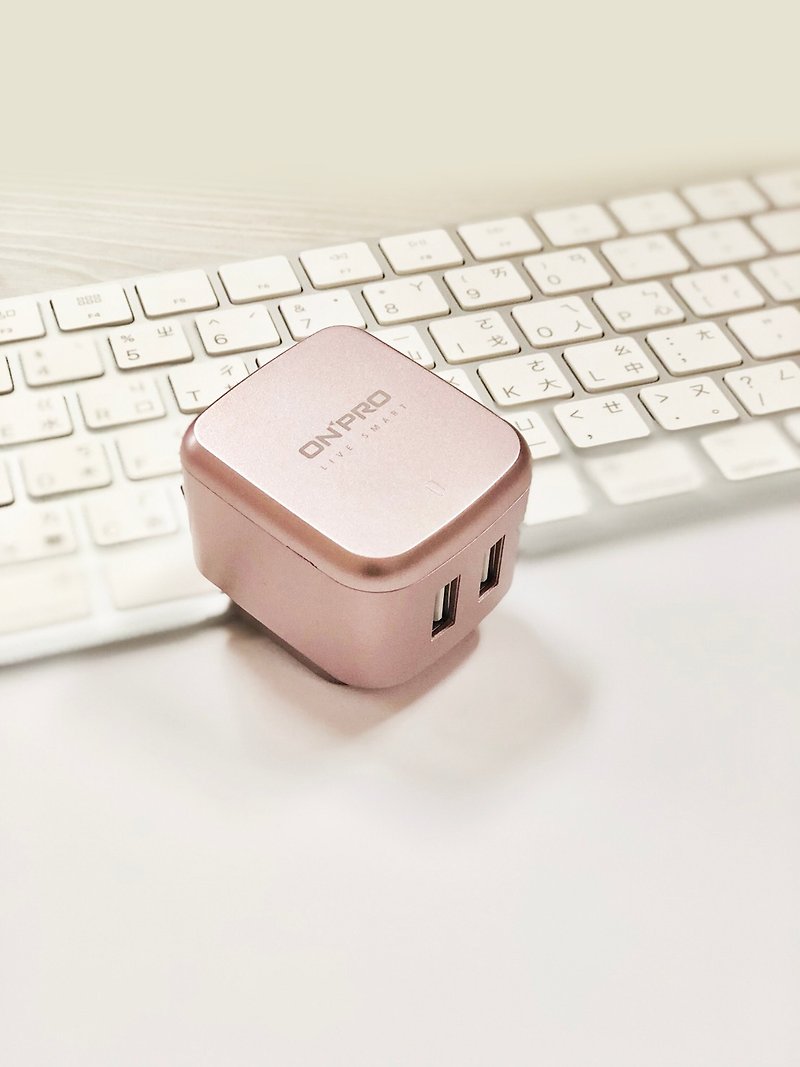 ONPRO 双USB 6A快充急速充电器(UC-HS6A2P) - 充电宝/传输线 - 其他材质 粉红色