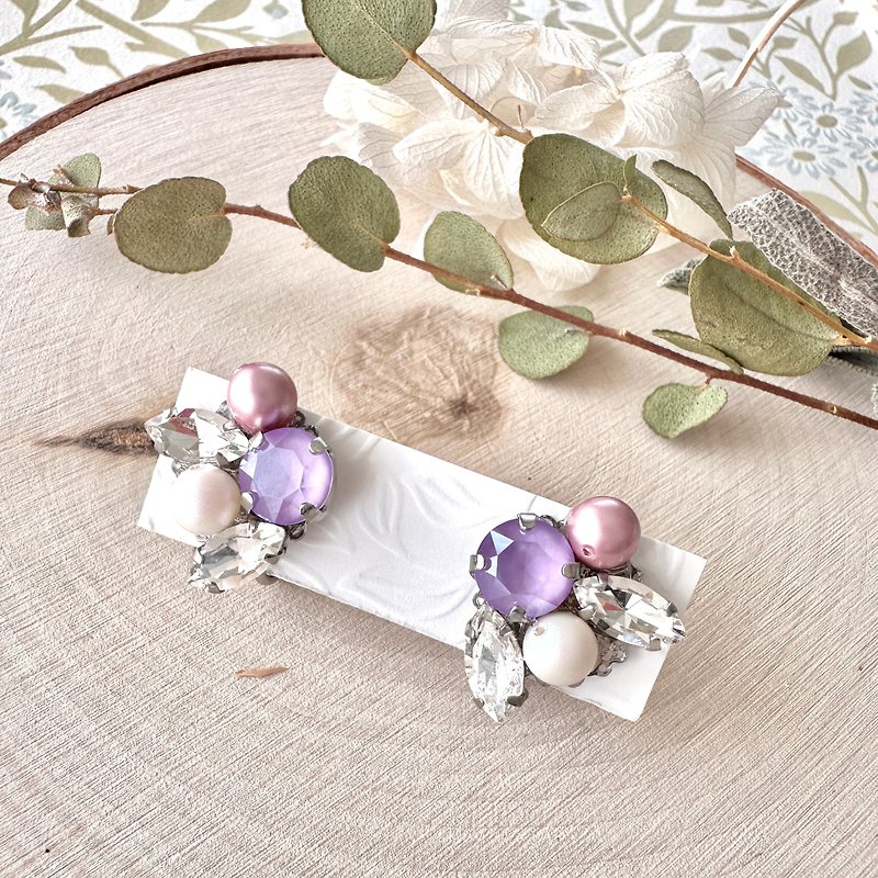 華やぎ春色スワロフスキー使用のイヤリング 桜 結婚式 　Spring shine earring 　Lilac ライラック - 耳环/耳夹 - 其他金属 粉红色