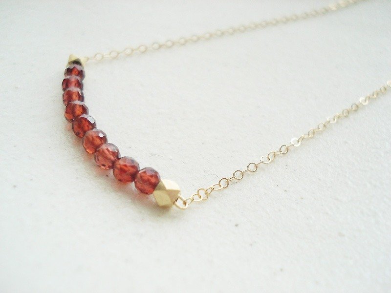 14kgf：9つのガーネットのネックレス - 项链 - 宝石 红色