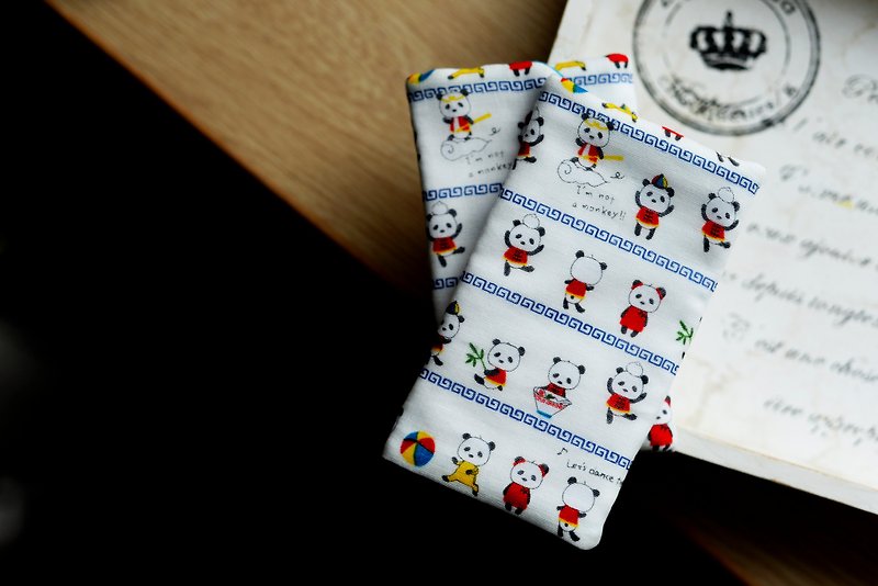 手制日本限量布款婴儿背带或车子专用咬咬巾  - 满月礼盒 - 棉．麻 蓝色