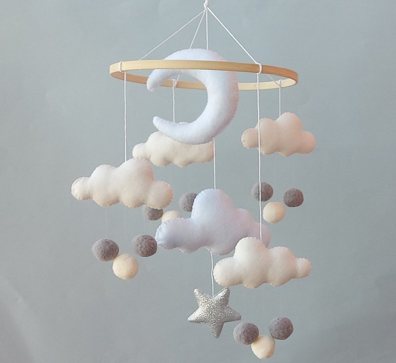Crib Mobile for nursery decor, Cloud mobile, Moon Mobile, RAINBOW BABY MOBILE - 玩具/玩偶 - 环保材料 银色