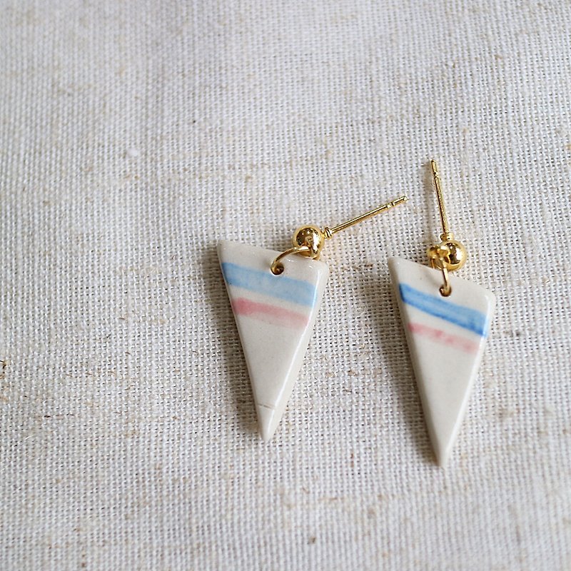 triangle earring - 耳环/耳夹 - 瓷 