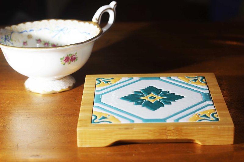 台湾花砖竹杯垫---金菊锦绣 - 杯垫 - 瓷 蓝色