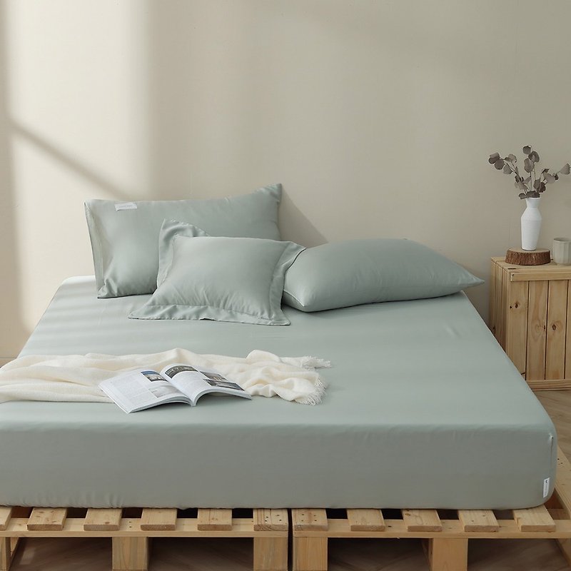 极简美学-300织纱100%纯净天丝三件式枕套床包组(抹香绿) - 寝具 - 其他材质 绿色