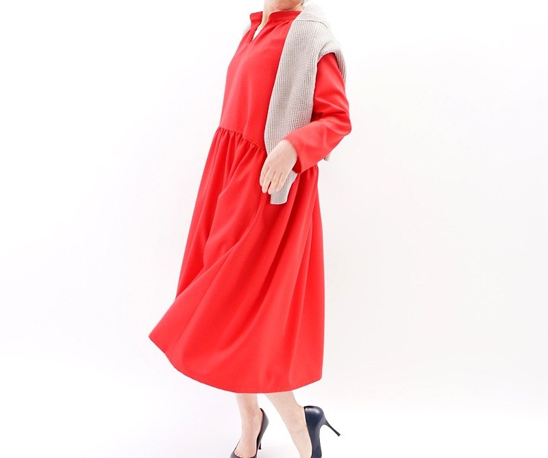 真っ赤なスタンドカラー ギャザーワンピース/カーニバル　レッド a26-16 - 洋装/连衣裙 - 其他材质 红色