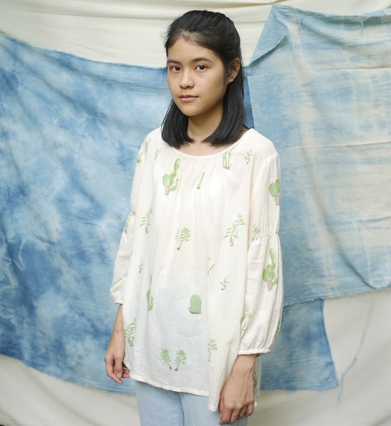 linnil: Cactus blouse / limited printed on soft cotton - 女装上衣 - 棉．麻 白色