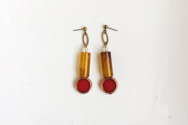 胭脂 黄铜古董树脂耳环 - 耳环/耳夹 - 其他金属 红色