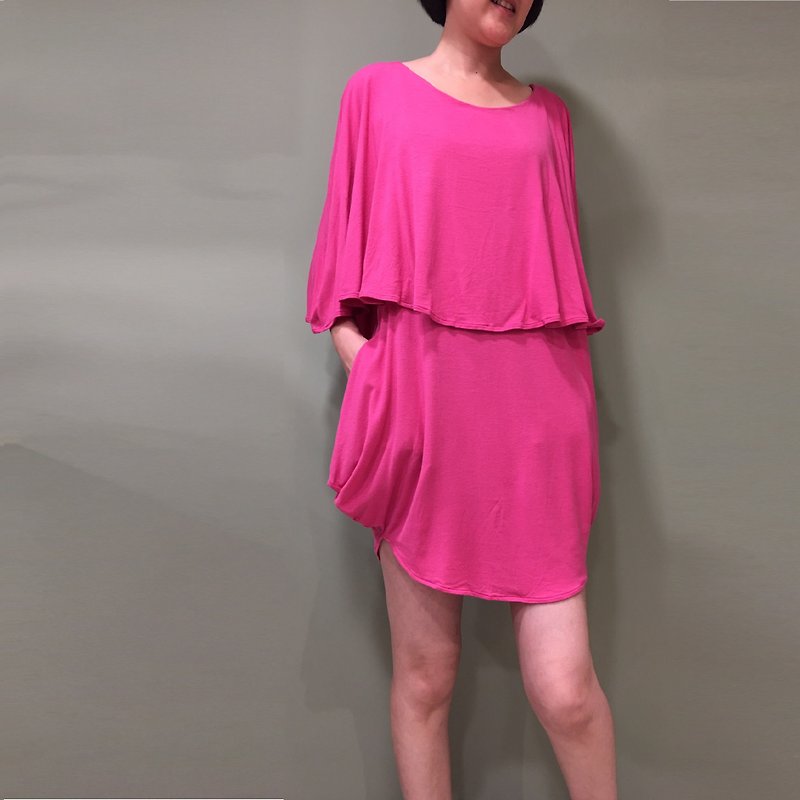 dress一字领斗蓬洋装 ( 弹性调整可圆领/一字领)-桃红 - 洋装/连衣裙 - 棉．麻 粉红色