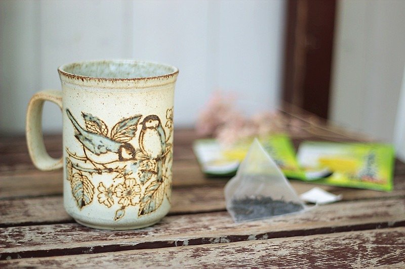 【好日恋物】英国苏格兰Vintage手绘陶捏马克杯 - 咖啡杯/马克杯 - 陶 金色