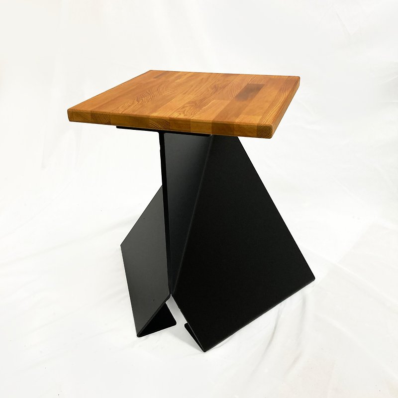 铁木和　霍霍桌凳　桌凳混和概念　既是边桌　也是凳子　实木家具 - 餐桌/书桌 - 其他金属 咖啡色