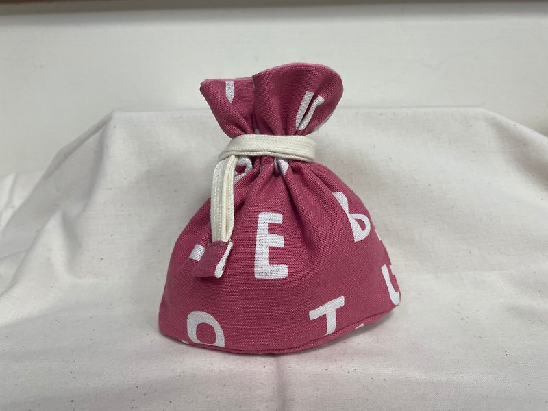 现货-有袋底的迷你束口袋-粉红字母 - 其他 - 棉．麻 粉红色