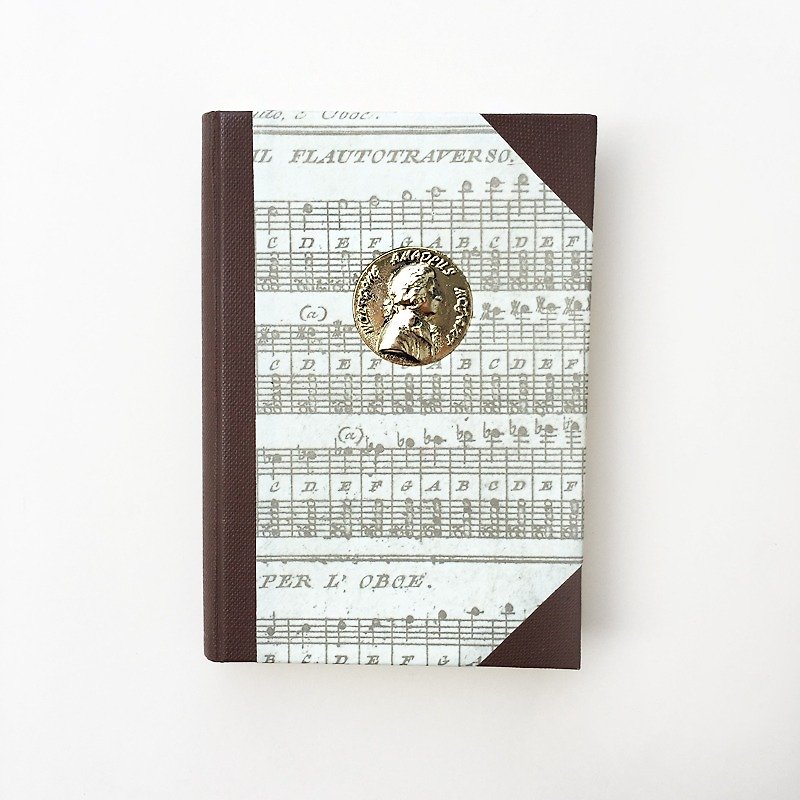 MOZART莫札特纪念空白精装笔记本 | Francesco Rubinato - 笔记本/手帐 - 纸 白色