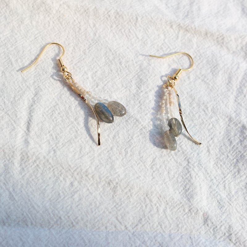 天然石拉长石编织耳环 - 耳环/耳夹 - 水晶 蓝色
