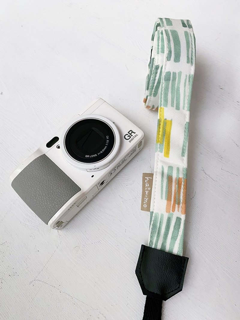 hairmo线条色块相机背带/手腕带-绿(相机/手机/证件) - 相机背带/脚架 - 棉．麻 绿色
